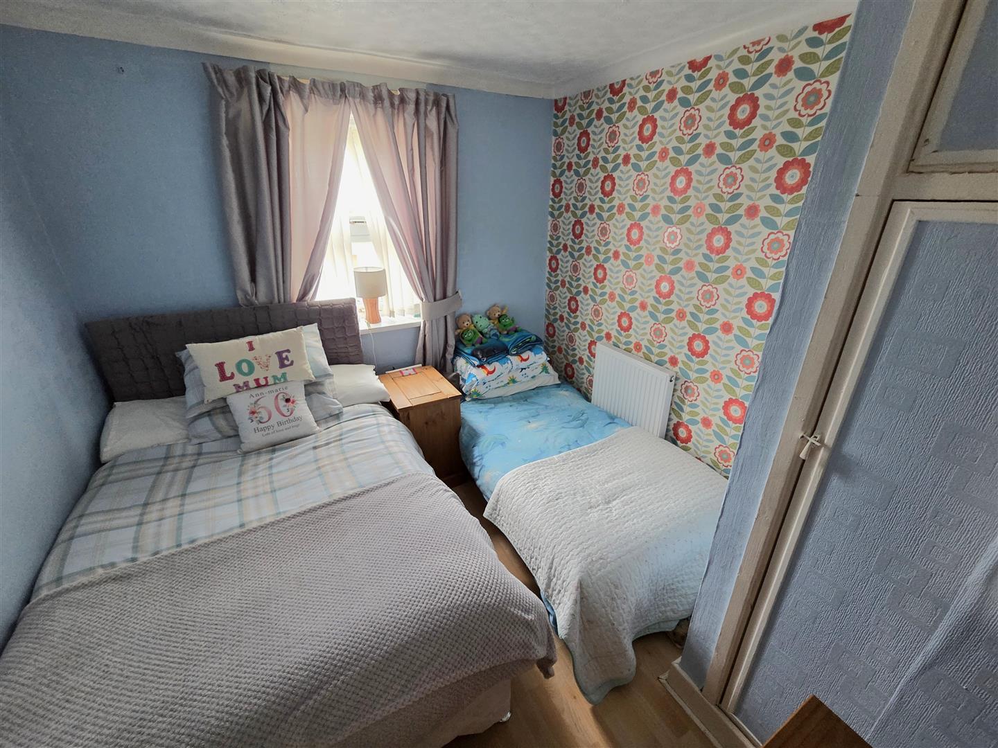 Heol Llanelli, Pontyates, Llanelli, SA15 5UH